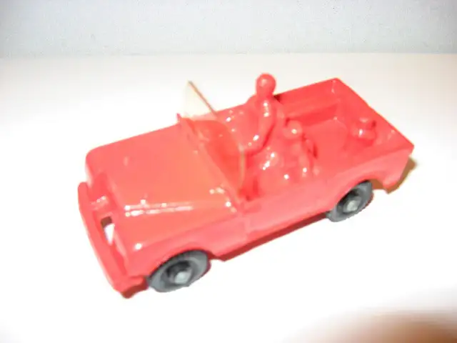 tracteur en Tole Mega bloks stavanger matchbox in Arts & Collectibles in Longueuil / South Shore - Image 7