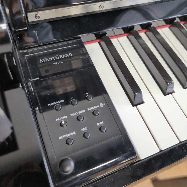Yamaha NU1X Avant-Grand - Piano électronique dans Pianos et claviers  à Lévis - Image 4