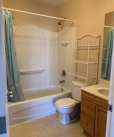 1bedroom 1 bathroom