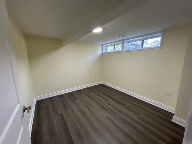 Female only - private rooms for lease in Room Rentals & Roommates in Oshawa / Durham Region - Image 8