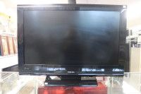 Toshiba [32AV502U] 32" LCD TV **No Remote** (#35258)
