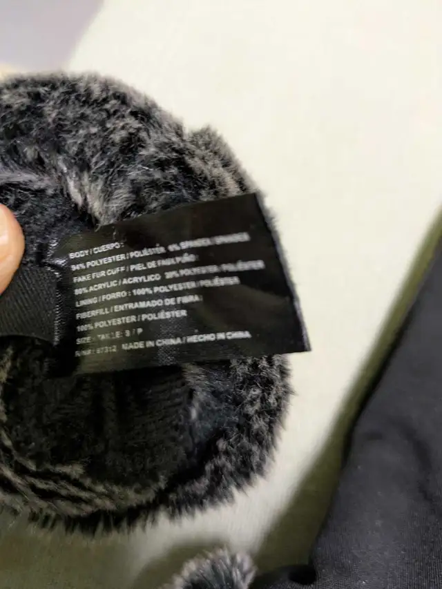 Head women's ski gloves Small black faux fur lined in Women's - Other in Oshawa / Durham Region - Image 7