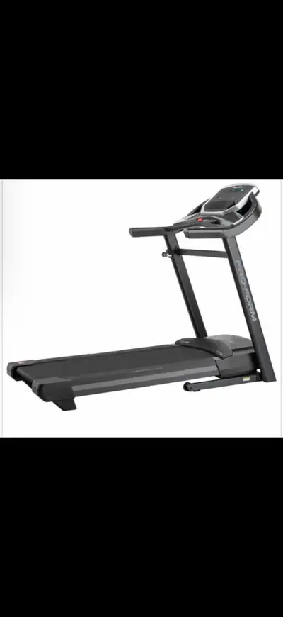 ProForm Sport 5.5 Folding Treadmill – Excellent Condition, View more