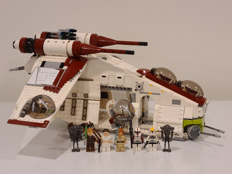 Lego republic gunship for sale  