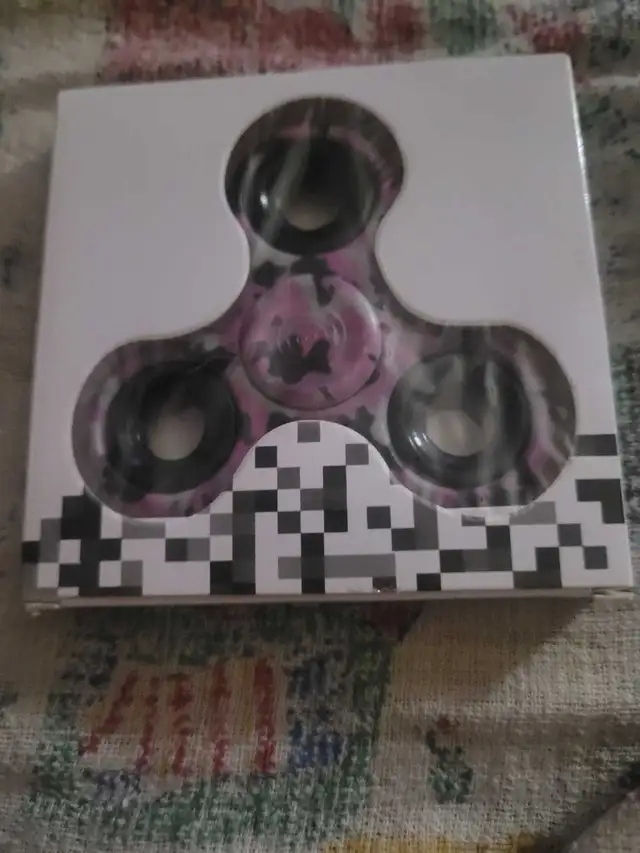 pink camo flodge fidget spinner
