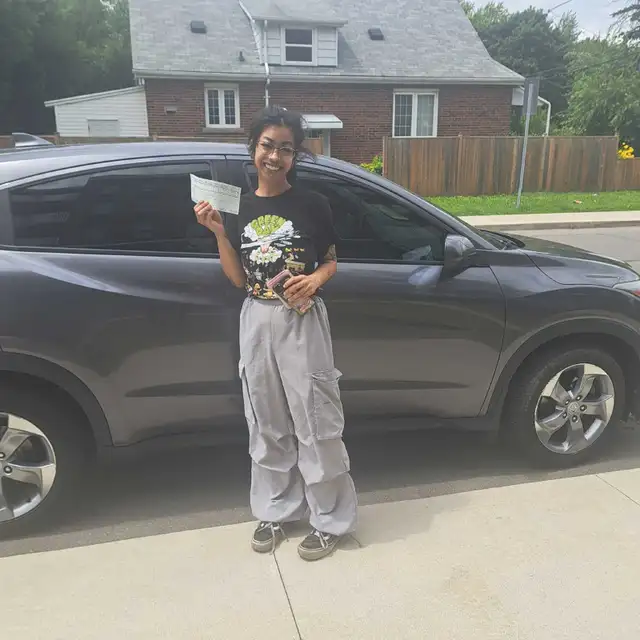 FEMALE DRIVING INSTRUCTOR64280287832322124