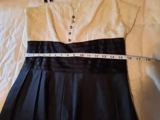 NWT BCBG MaxAzria Formal/Prom Dress in Women's - Dresses & Skirts in Stratford - Image 9