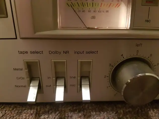 Technics RS-M205 2 Heads Stereo Cassette Tape deck for sale in Stereo Systems & Home Theatre in Markham / York Region - Image 6
