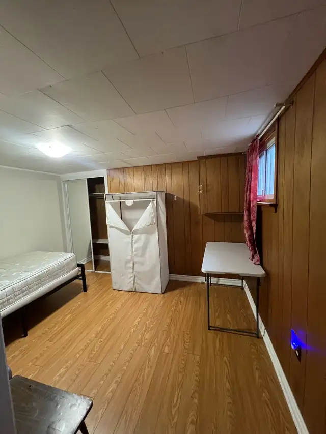 Room for Rent - $650 - Females Only
