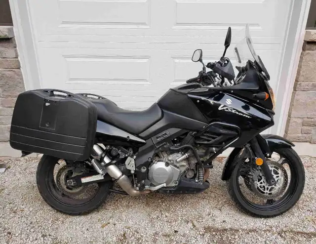 DL 1000 SUZUKI V- STROM in Motorcycle Parts & Accessories in Muskoka - Image 2