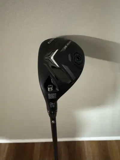 LEFT HAND Cobra DS adapt 19 degree 3 hybrid. , View more