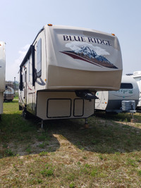 2011 Blue Ridge 5th wheel