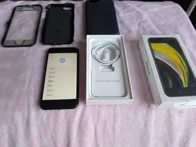 like new in box iPhone SE 2 case/cable battery 85% iOS 26 or 18, View more