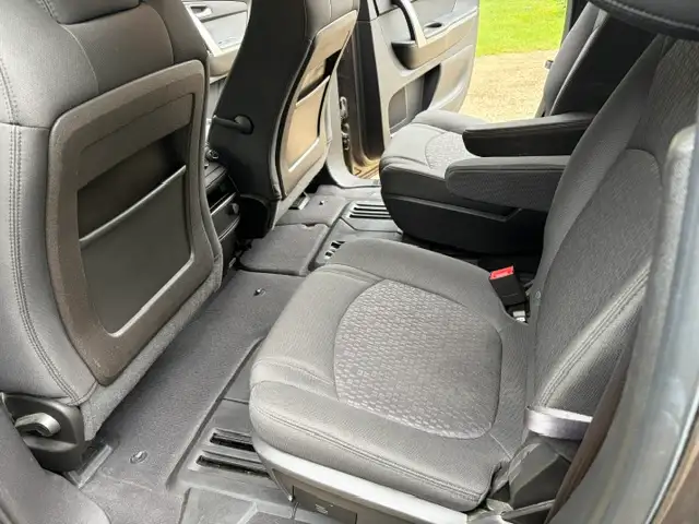 2011 GMC Acadia SLE558375926414725126