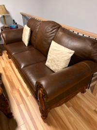 Sofa de cuir haute gamme 3 places à voir prix réduit