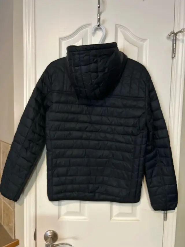 MEN’S GAP COLDCONTROL Performance Packable Puffer Jacket (XS) in Men's in Calgary - Image 3