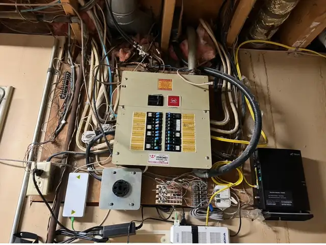 Honest Electrical Contractor566084213125294083