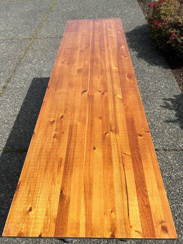 6’ Wooden Table & Removable Legs in Patio & Garden Furniture in Comox / Courtenay / Cumberland - Image 2