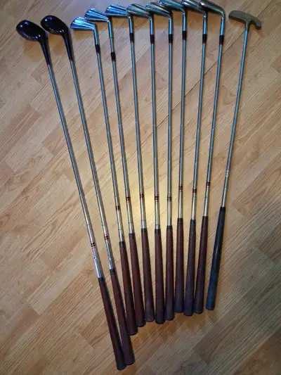 SET OF GOLF CLUBS + BAG + BALLS + TEES, View more