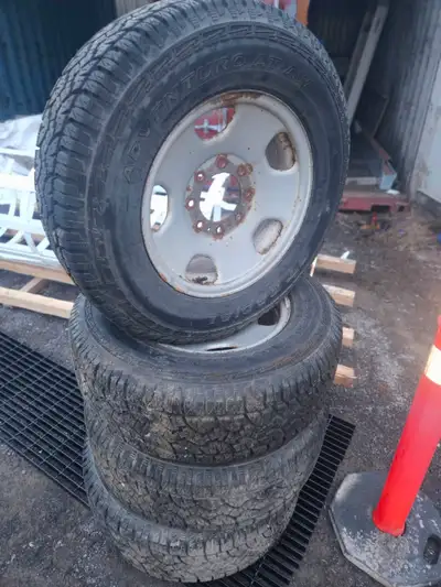 Great condition - set of 4 tires on 8 stud steel rims. LT275/65R18 Came off 2007 Ford F350 Ready to...