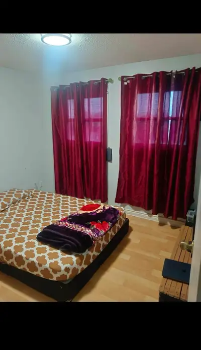 Room for rent in house