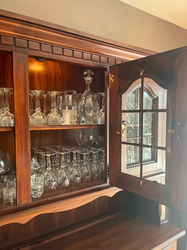 Buffet and Hutch Cabinet  **Solid Wood** in Hutches & Display Cabinets in Hamilton - Image 7