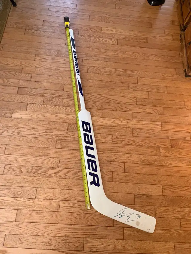 Signed Jamie Reiner goalie stick in Hockey in Kawartha Lakes - Image 3