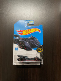 Hot Wheels Batmobile Super Treasure Hunt