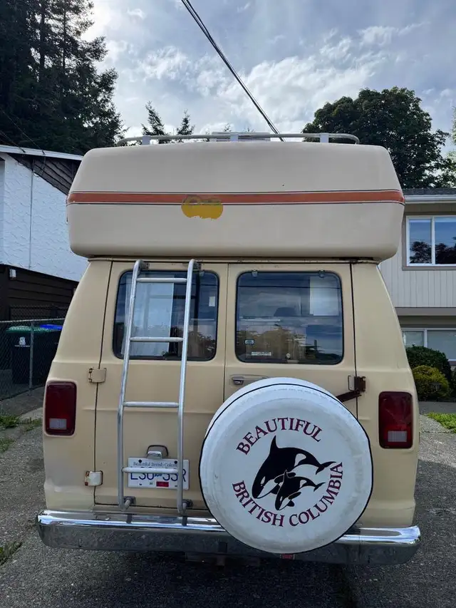 1981 Dodge RAM B350 Royal Okanagon Camper Van in Travel Trailers & Campers in Comox / Courtenay / Cumberland - Image 5