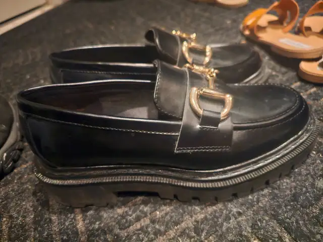 H&M black chunky loafers size 8/39628637376035851213