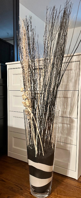 decorative vase in Home Décor & Accents in Saskatoon