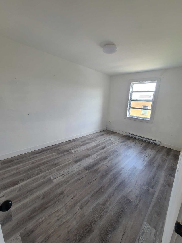10e Avenue — photo 1