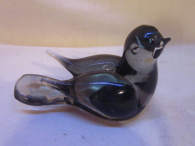 Smoked Color ~ Art Glass Bird in Arts & Collectibles in Winnipeg