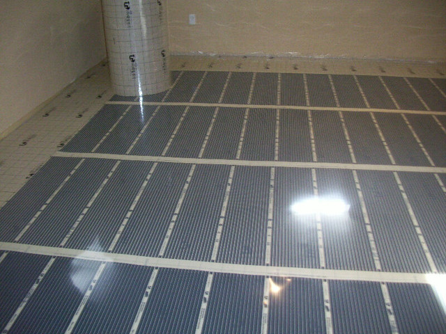 Floor Heating Film 220V, 14.8w/sq.ft., width 31 1/2" in Floors & Walls in Vancouver - Image 4