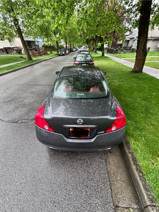 2012 Nissan Altima coupe in Cars & Trucks in Vancouver