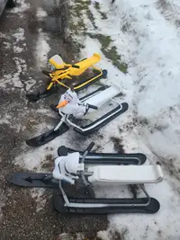 KIDS SLEDS LIKE NEW CONDITION 