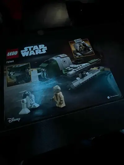 Brand new Lego Star Wars set 75360, featuring Yoda's Jedi Starfighter with R2-D2. This set includes...