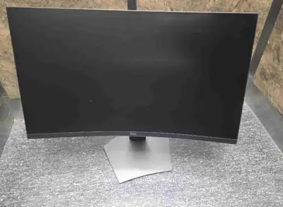 Dell 32" S3220DGF Monitor + Dell SP3022 Speakerphone, View more