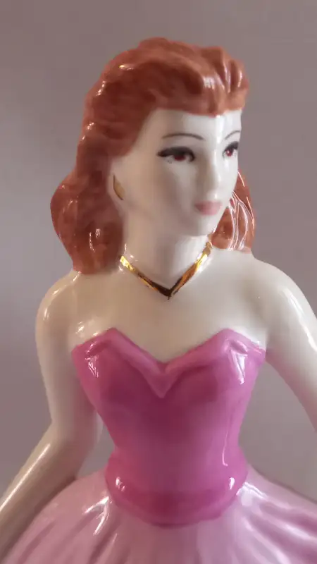 COALPORT FIGURINE in Arts & Collectibles in Barrie - Image 3