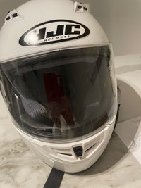 beau vêtement de moto pour femme a vendre  ((casque)