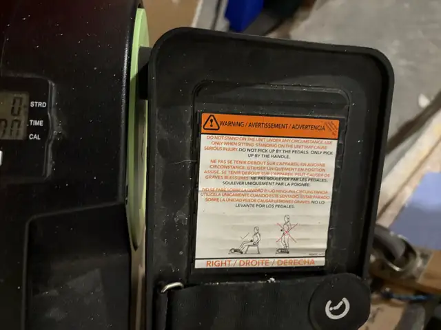 lightly used cubii junior  in Exercise Equipment in Kingston - Image 4