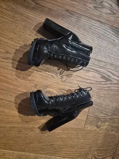 Black High Heel Boots Size 6, View more