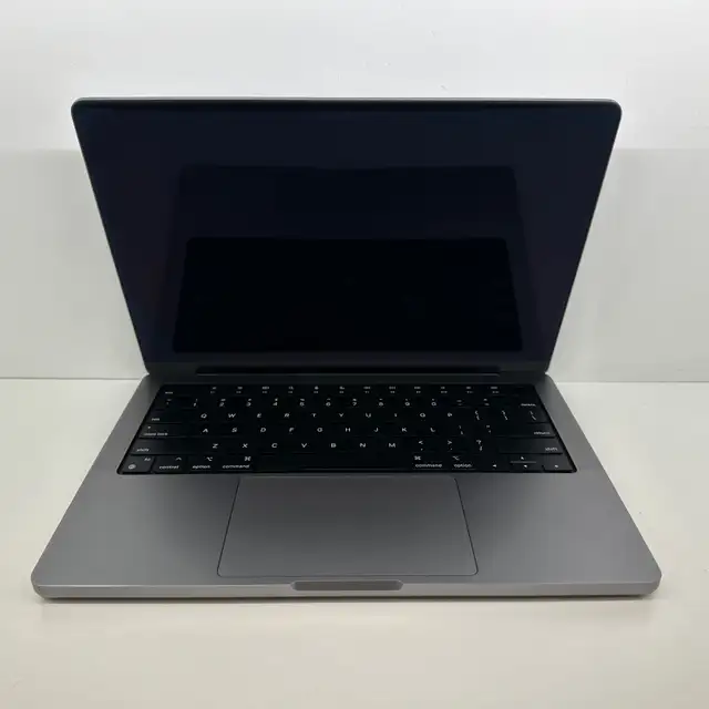 Apple MacBook Pro 14" 2021 - M1 Pro 512GB/16GB - No Power in Laptops in City of Toronto - Image 2