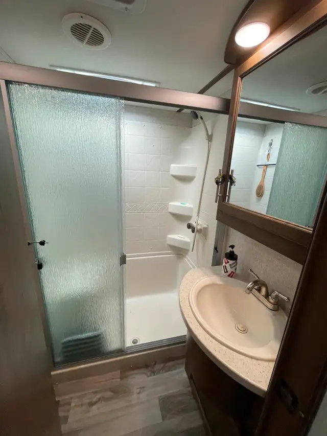 Fifthwheel Cougar 29RDB Half Ton 2019 in RVs & Motorhomes in Rimouski / Bas-St-Laurent - Image 8