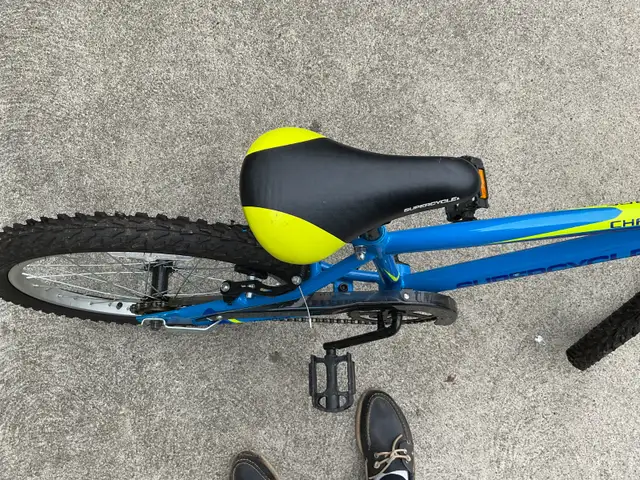 Kid’s 20 inch Bike in Kids in Stratford - Image 3