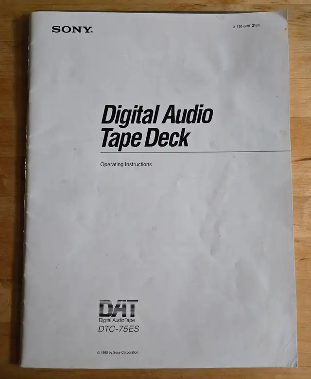 Sony DTC-75ES Digital Audio Tape Deck Instructions. in Stereo Systems & Home Theatre in Markham / York Region - Image 2