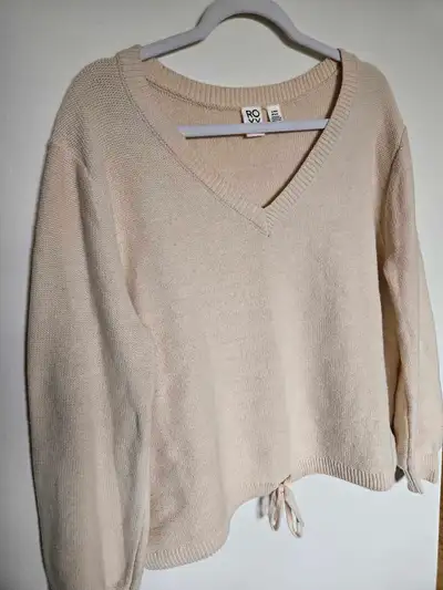Roxy, Cream Knit Sweater. size XL, View more