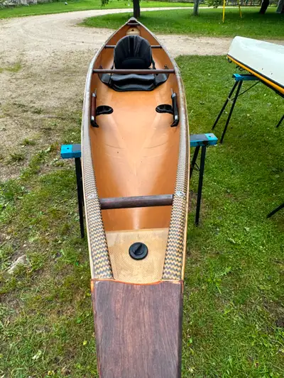 These iconic canoes don't come on the market very often. Swift's original pack boat, the Pack 13.6 i...