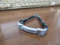 Bracelet pour homme rectangulaire en acier