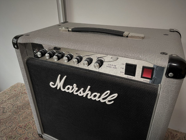 Marshall JCM 25/50 Mini Jubilee 2525C 1X12 Combo Amp for Sale in Amps & Pedals in Oakville / Halton Region - Image 3